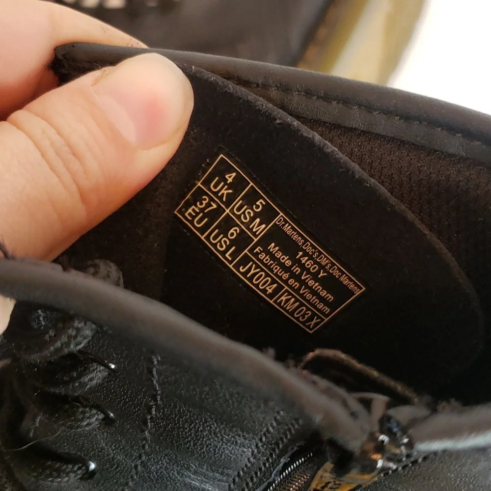 Dr. Martens Docs Black 1460 Combat Boots Size 6 - Picture 9 of 9
